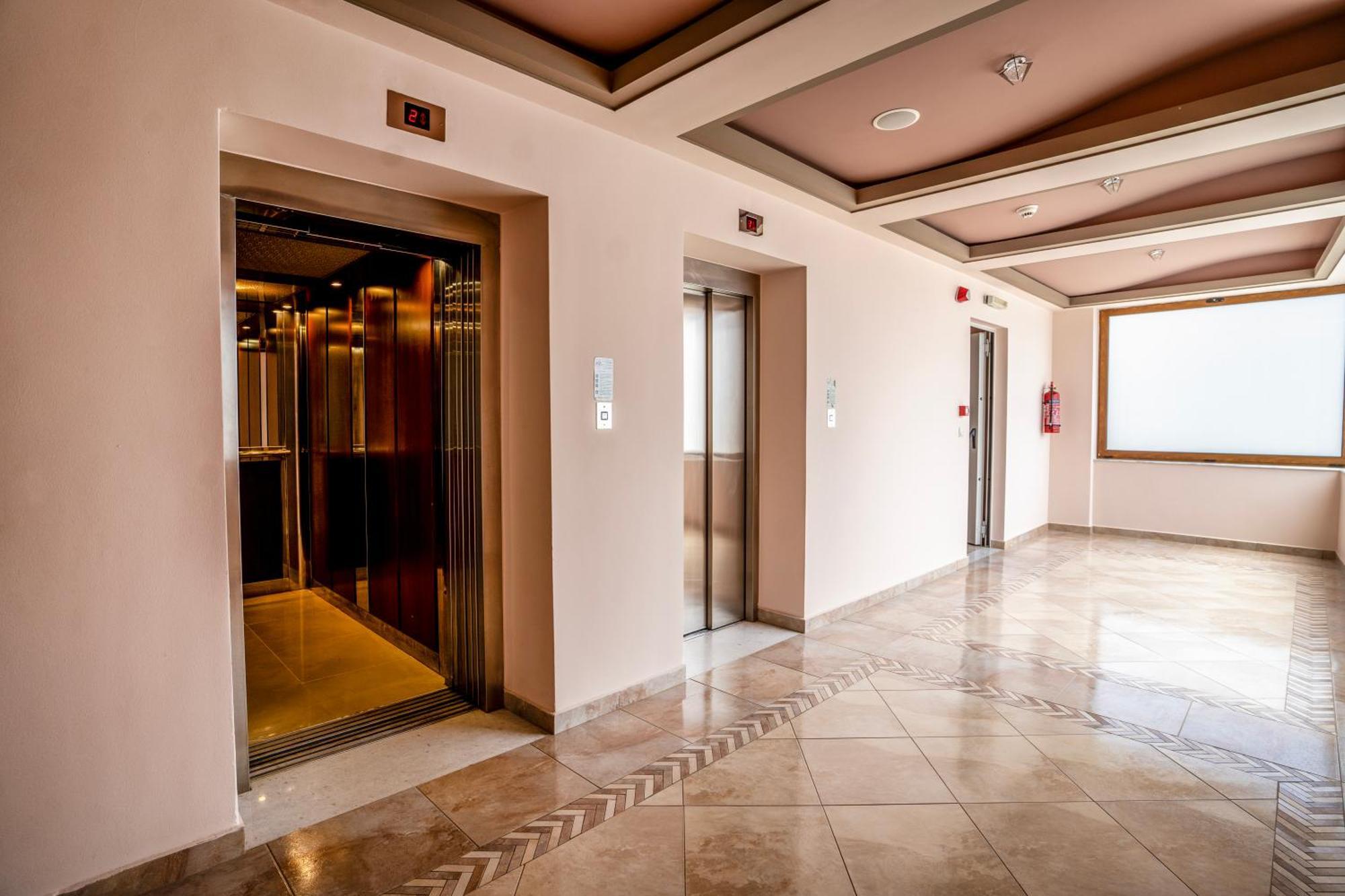 Evia Hotel & Suites Marmari  Eksteriør billede