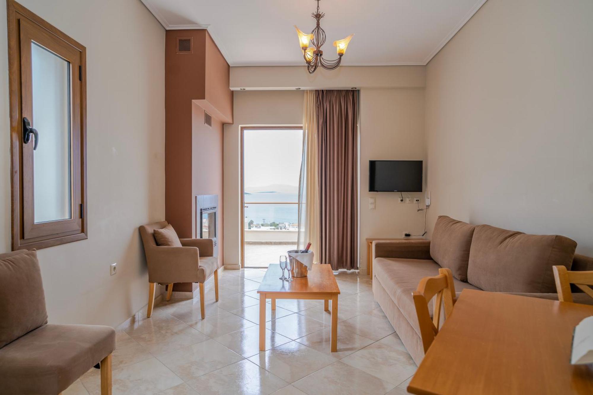 Evia Hotel & Suites Marmari  Eksteriør billede