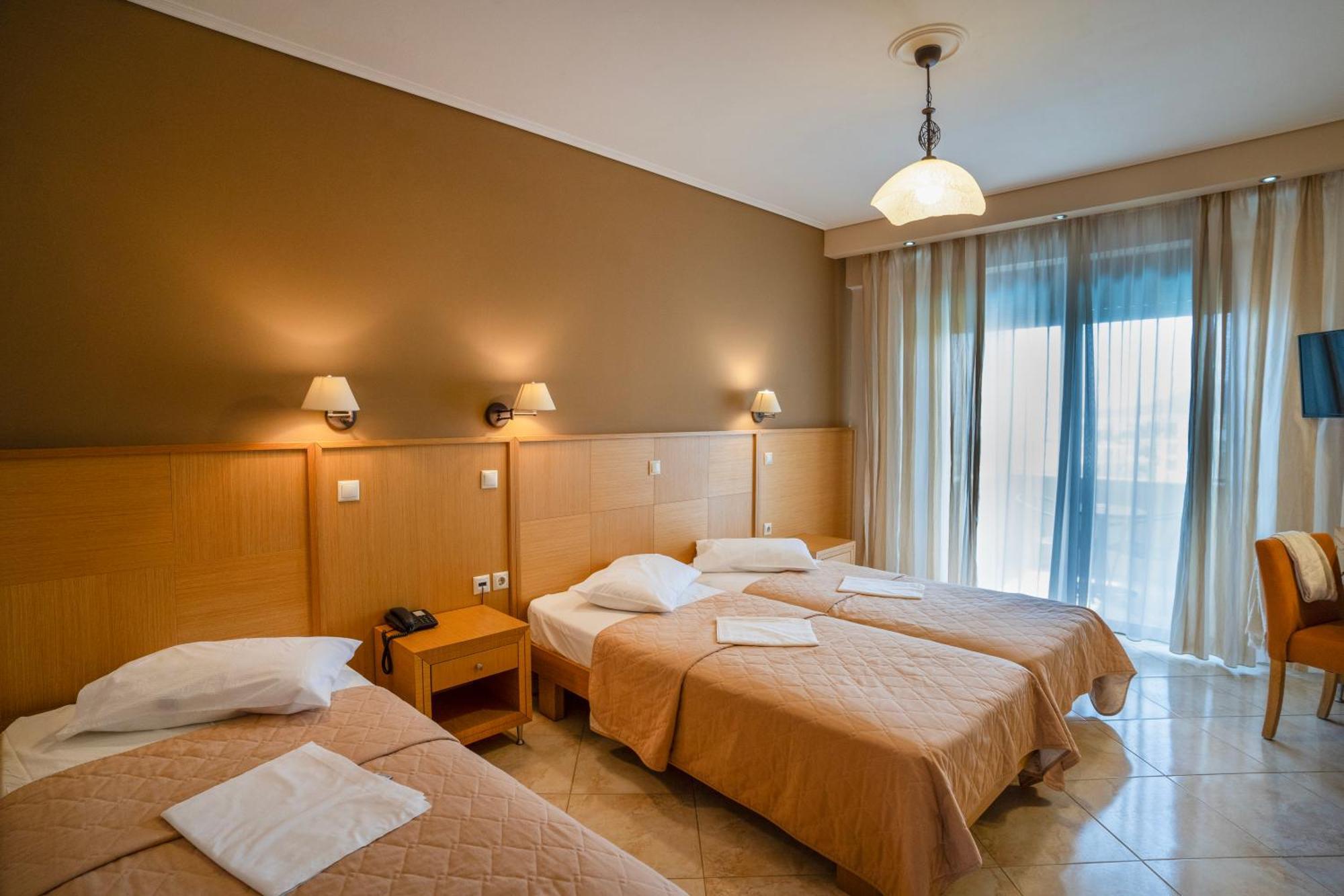 Evia Hotel & Suites Marmari  Eksteriør billede