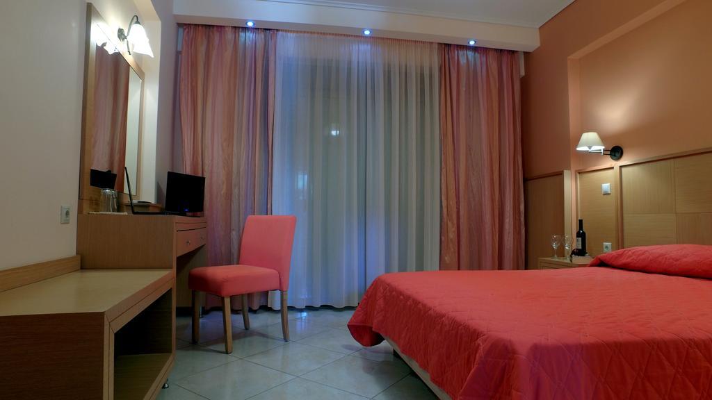 Evia Hotel & Suites Marmari  Eksteriør billede
